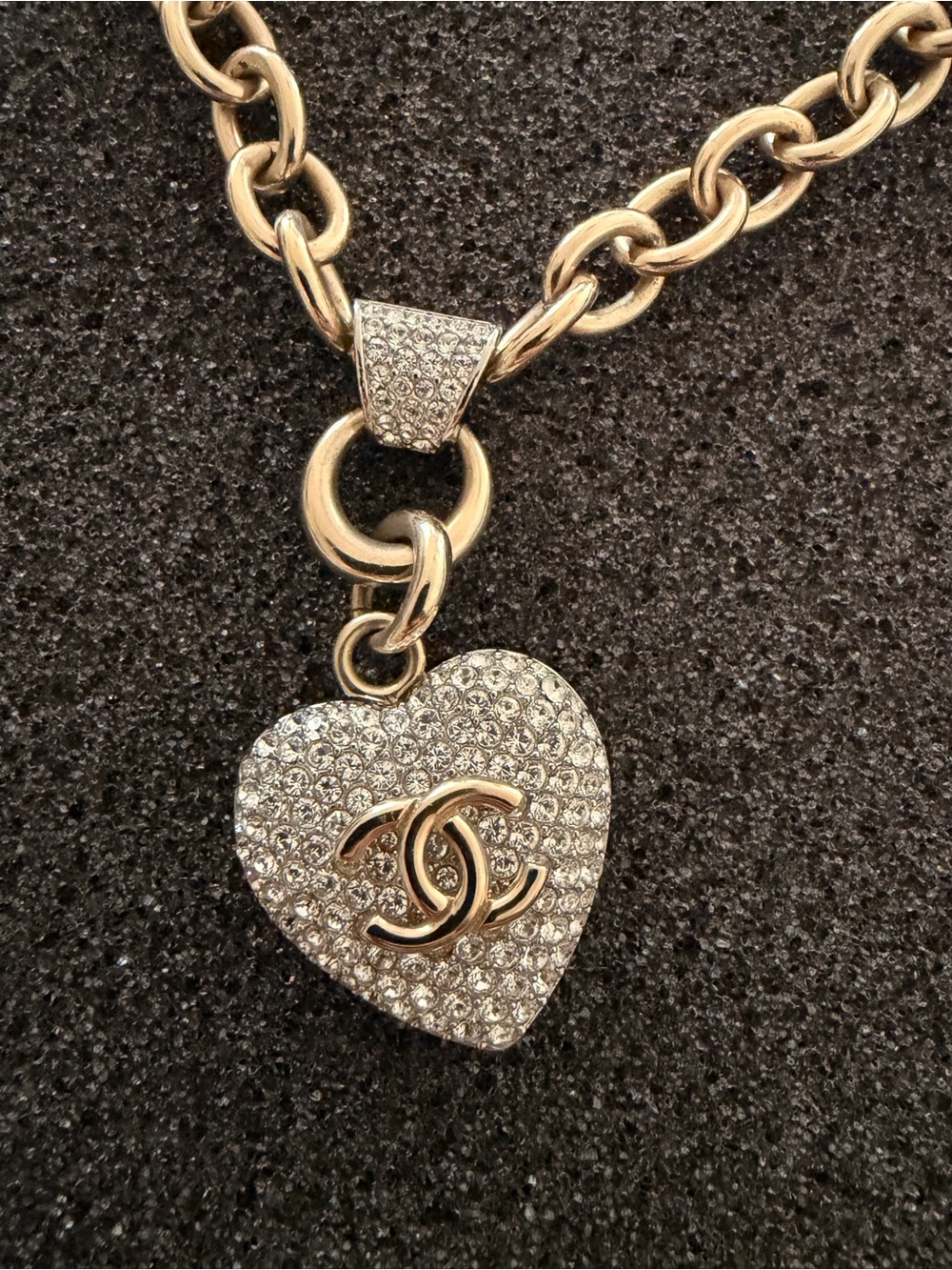 CHANEL Gold-Tone Crystal Heart Pendant Necklace - Gold and Crystal